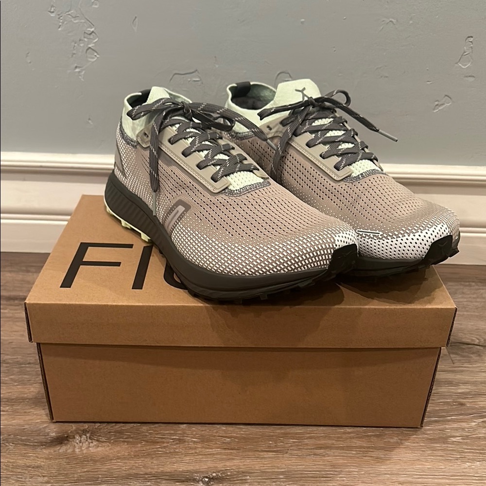 Flux Running shoe